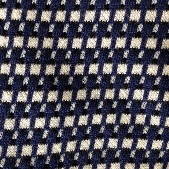 Romeo and Juliet Couture Blue Sweater Crop - Picture 3 of 3